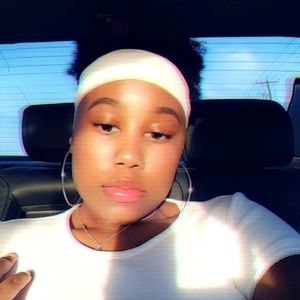 Meet your Posher, Sydney